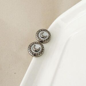 Aretitos Lunita Silver & White.