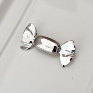Broche Caramelo Silver.
