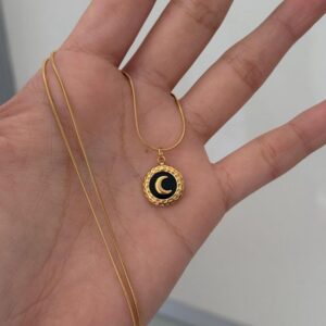 Collar Lunita Gold Black.