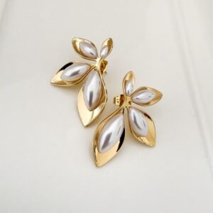 Pendientes Media Hoja Perlada